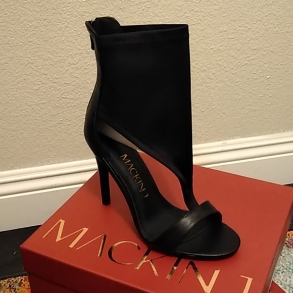 SOLD 💖Sexy Heels by Mackin J - Picture 2 of 7